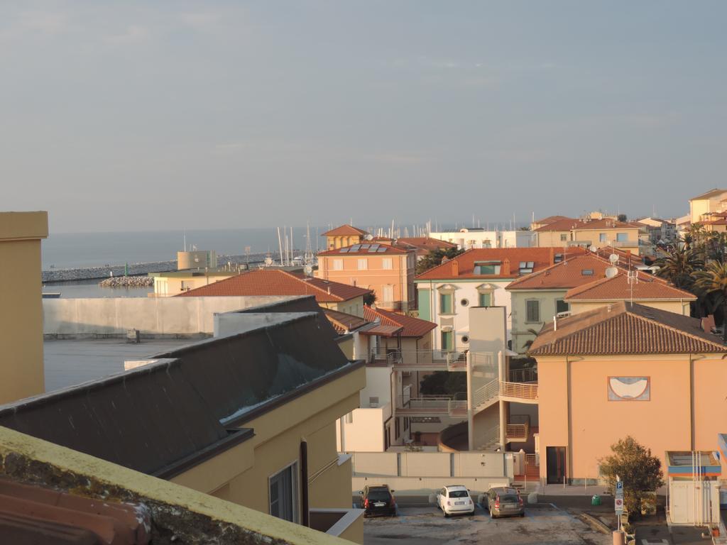 Noemi Apartment San Vincenzo Exterior photo