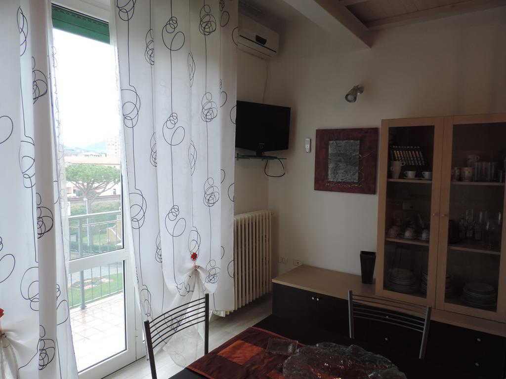 Noemi Apartment San Vincenzo Exterior photo
