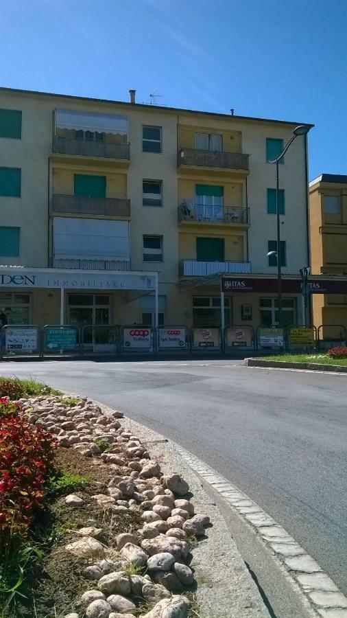 Noemi Apartment San Vincenzo Exterior photo